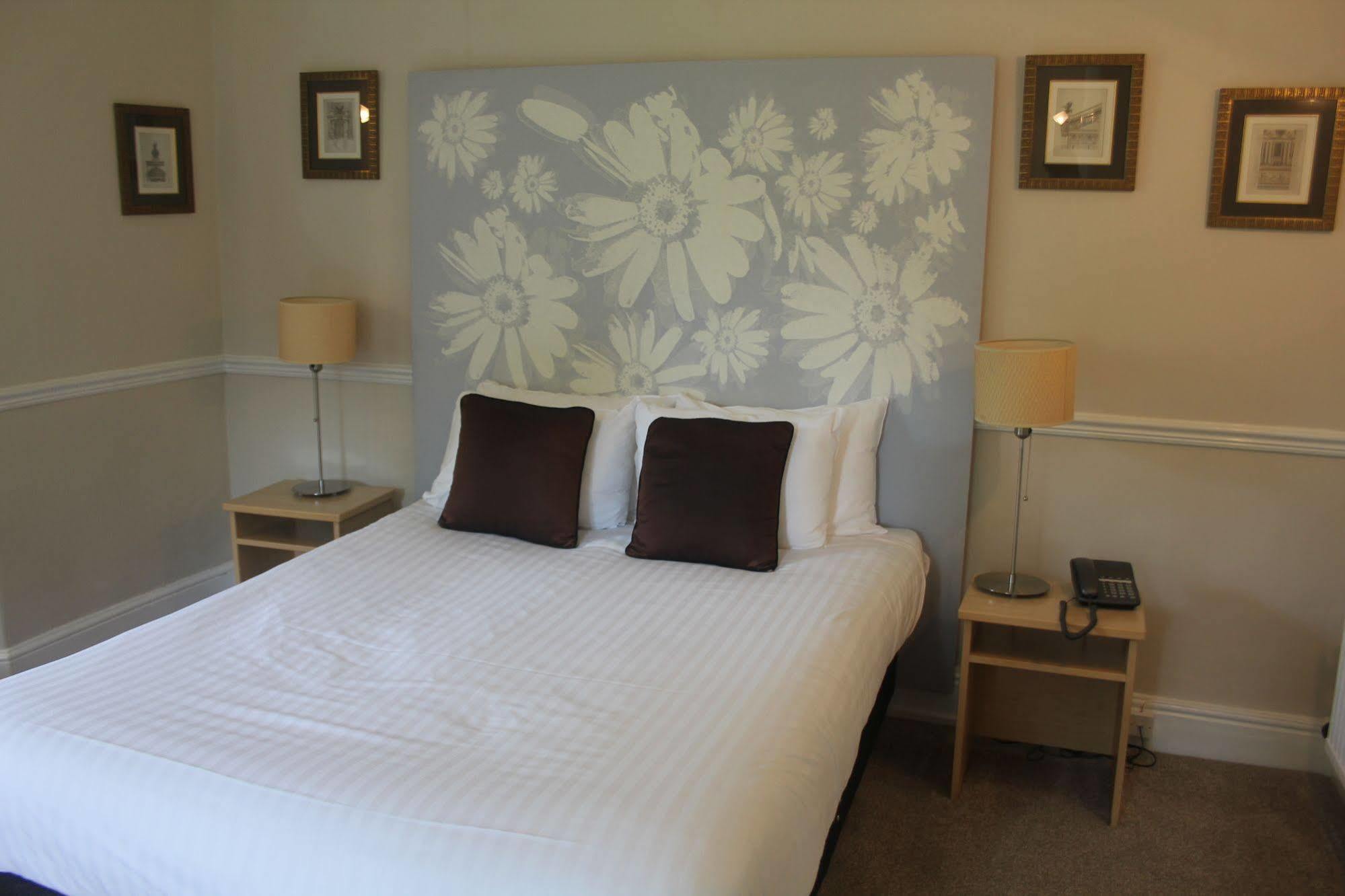 Nant Ddu Lodge Hotel & Spa Merthyr Tydfil Exterior foto